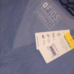 Brand New FIGS scrub top heather indigo sz Large
